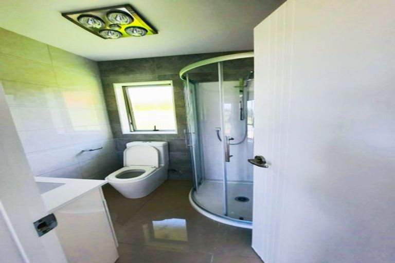 Photo of property in 88 Paremoremo Road, Lucas Heights, Auckland, 0632