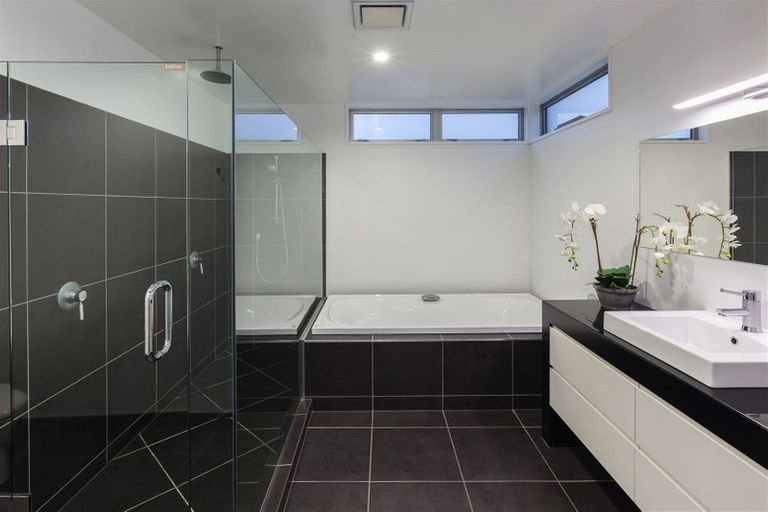 Photo of property in 7 Stirling Street, Merivale, Christchurch, 8014