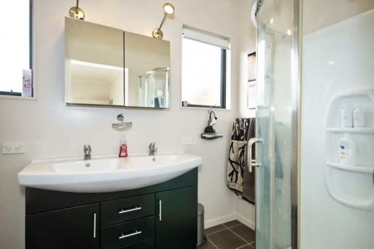 Photo of property in 20 Herries Lane, Lake Hayes, Queenstown, 9304