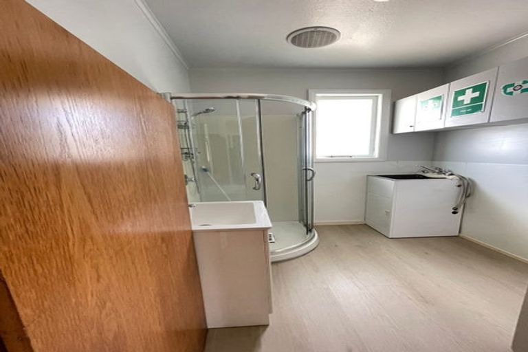 Photo of property in 86 Nikau Street, New Lynn, Auckland, 0600