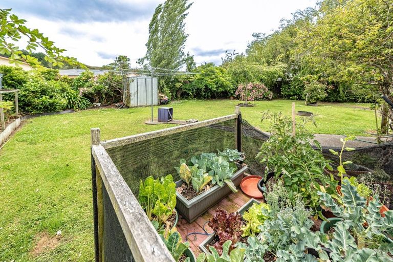 Photo of property in 27 Ward Street, Aramoho, Whanganui, 4500