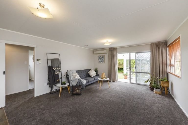 Photo of property in 11b Terry Crescent, Milson, Palmerston North, 4414