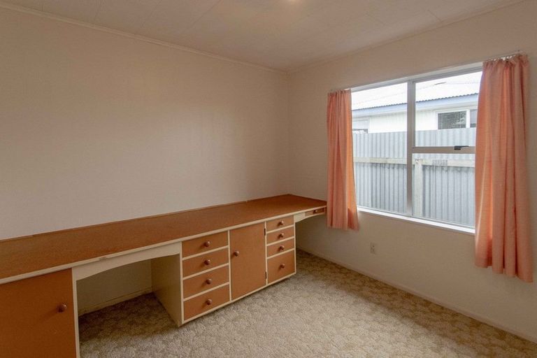 Photo of property in 19 Fife Crescent, Tamatea, Napier, 4112