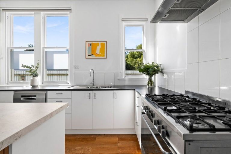 Photo of property in 24a Jull Street, Napier South, Napier, 4110