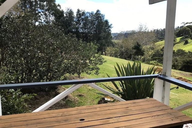 Photo of property in 642 Matapouri Road, Matapouri, Whangarei, 0173