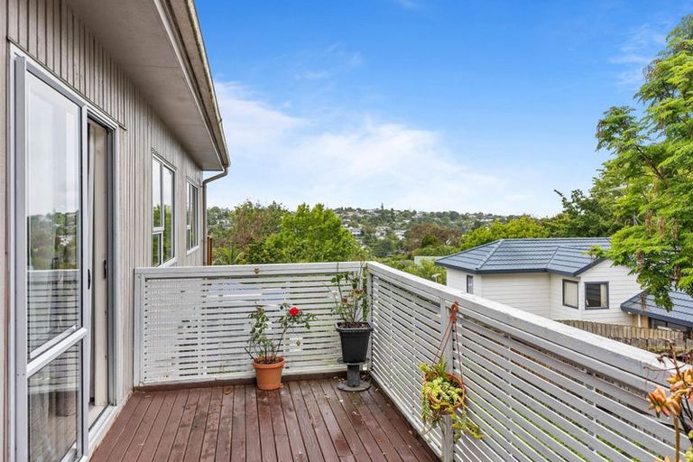 Photo of property in 1/103 Carlisle Road, Torbay, Auckland, 0632