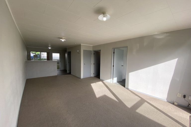 Photo of property in 4 Euclid Street, Vogeltown, New Plymouth, 4310