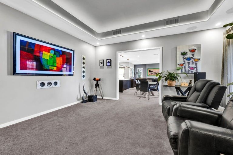 Photo of property in 17 Honeyfield Drive, Whalers Gate, New Plymouth, 4310