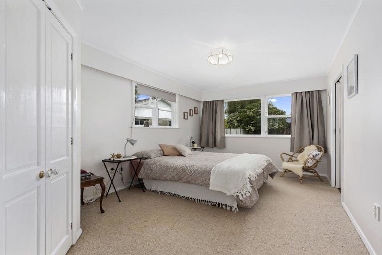 Photo of property in 29 Oxford Crescent, Ebdentown, Upper Hutt, 5018