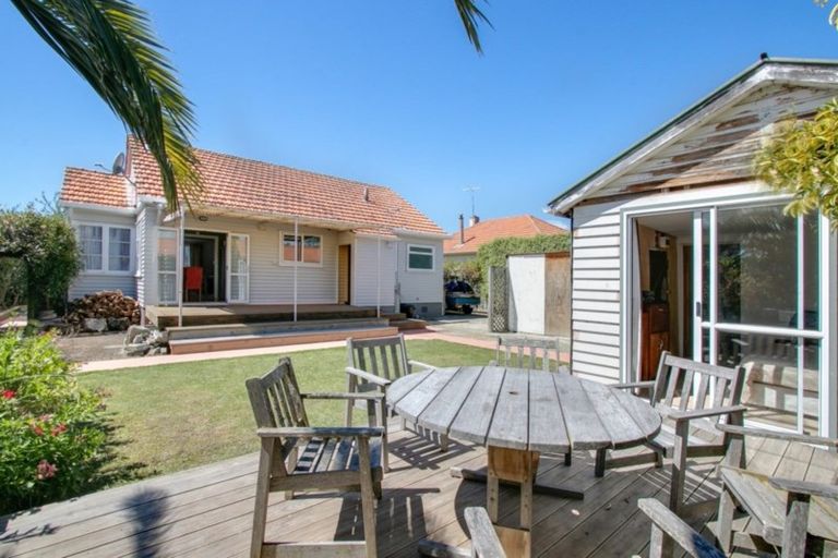 Photo of property in 27 Rutherford Road, Marewa, Napier, 4110