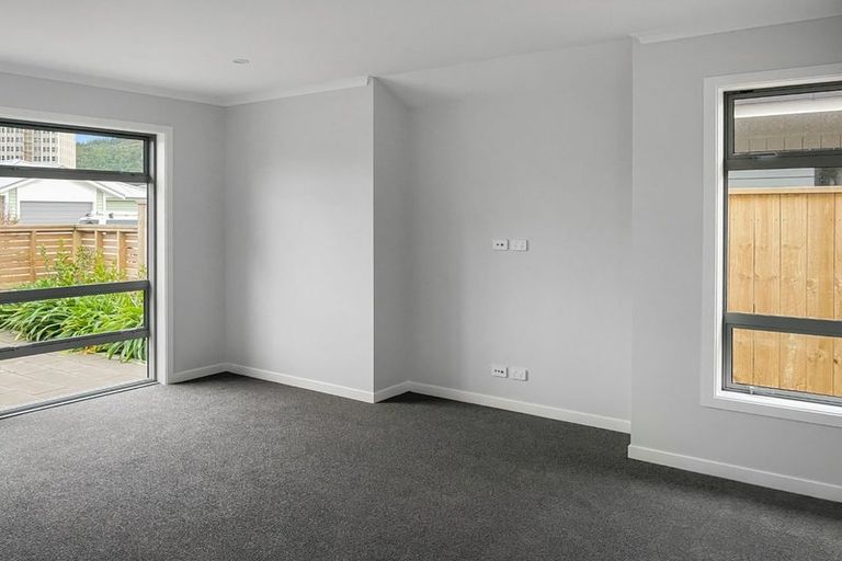 Photo of property in 18 Te Ara O Motutawa, Avalon, Lower Hutt, 5011