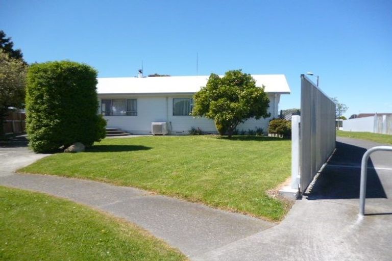 Photo of property in 14 Clement Place, Greenmeadows, Napier, 4112