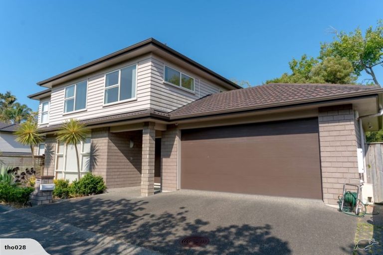 Photo of property in 1b Tranquility Rise, Mellons Bay, Auckland, 2014