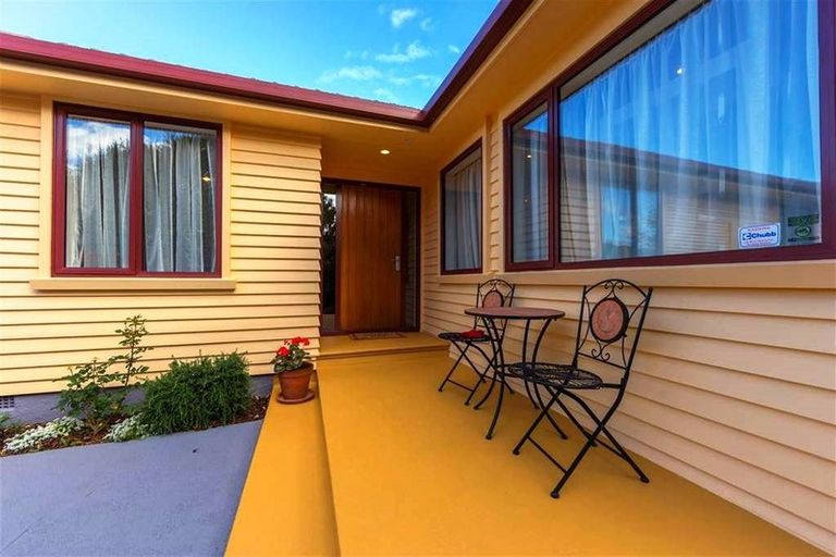 Photo of property in 51 Balgay Street, Upper Riccarton, Christchurch, 8041