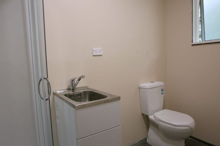 Photo of property in 4/16 Hargest Crescent, Sydenham, Christchurch, 8023