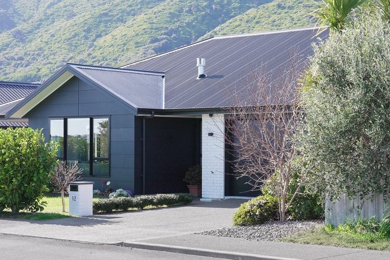 Photo of property in 12 Teiaroa Street, Waikanae, 5036