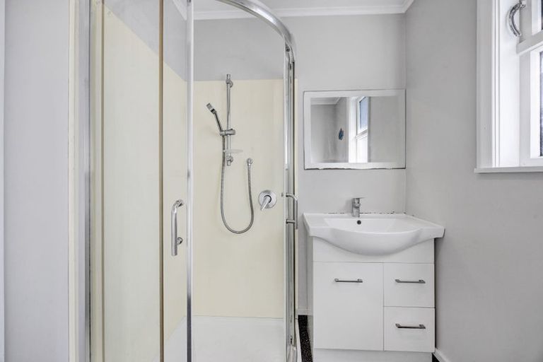 Photo of property in 46 Hussey Street, Waverley, 4510