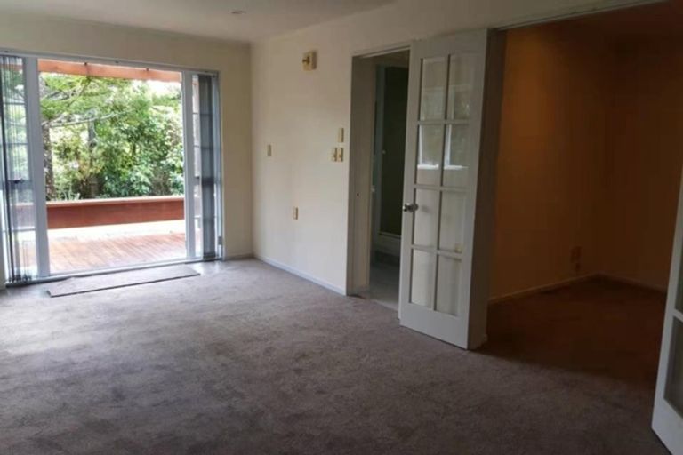Photo of property in 11 Tempo Place, Torbay, Auckland, 0630