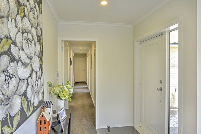 Photo of property in 62 Feist Street, Carterton, 5713