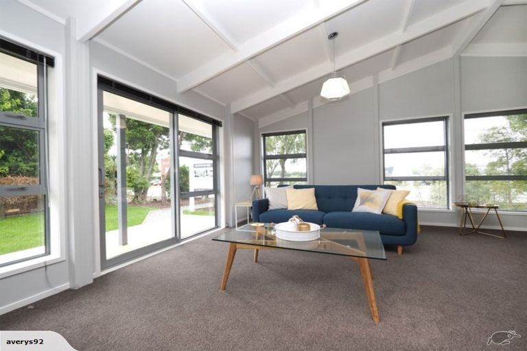Photo of property in 42 Whakawhiti Street, Marfell, New Plymouth, 4310