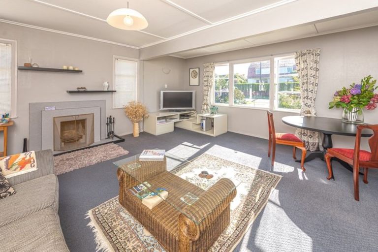 Photo of property in 6 Dickson Crescent, Saint Johns Hill, Whanganui, 4500