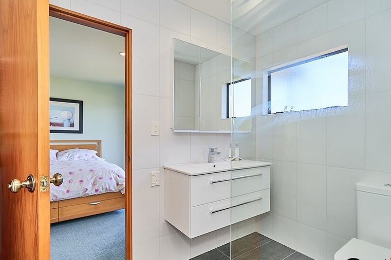 Photo of property in 18a Harvey Road, Bluff Hill, Napier, 4110