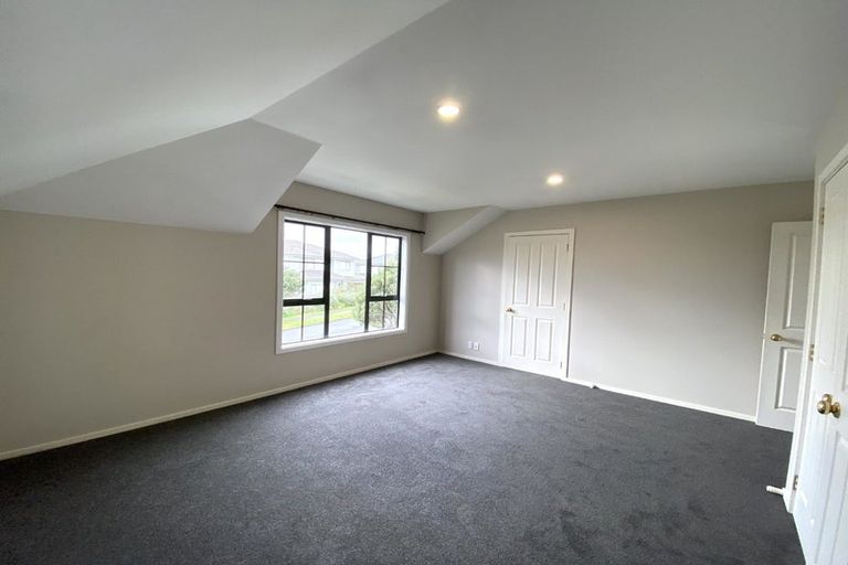 Photo of property in 70a Erlestoke Crescent, Churton Park, Wellington, 6037