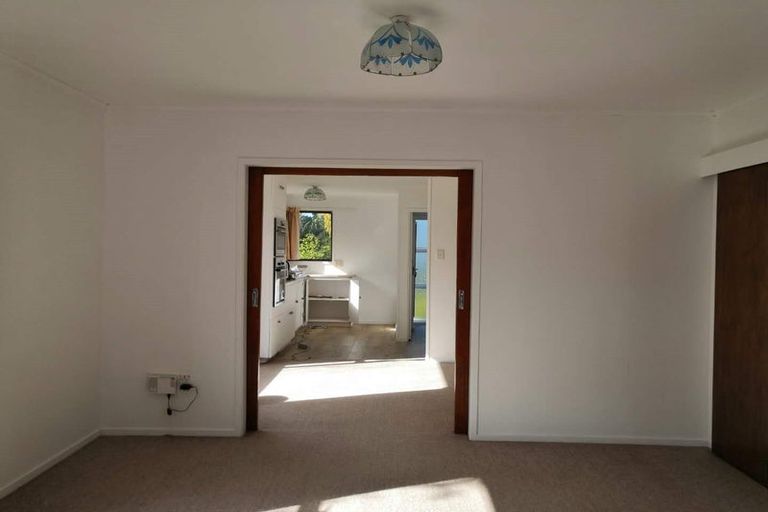 Photo of property in 38 Regency Place, Sunnynook, Auckland, 0632