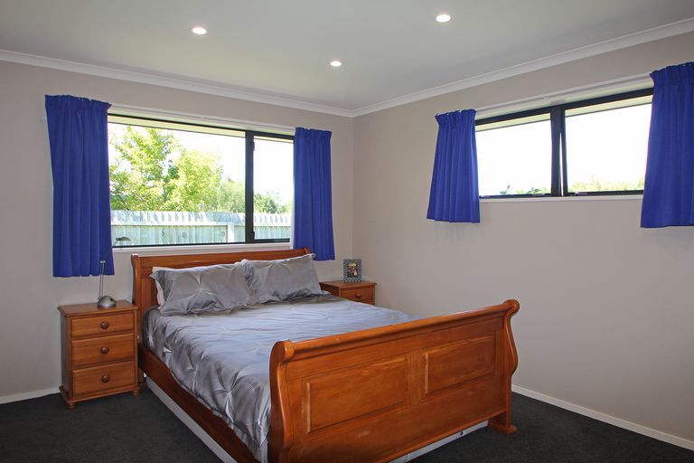 Photo of property in 17 Charles Street, Weston, Oamaru, 9401