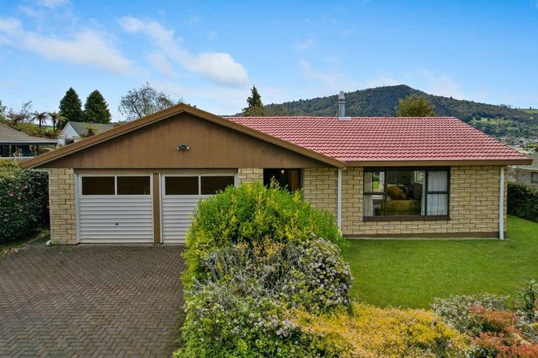Photo of property in 10 Hodgkins Street, Pukehangi, Rotorua, 3015