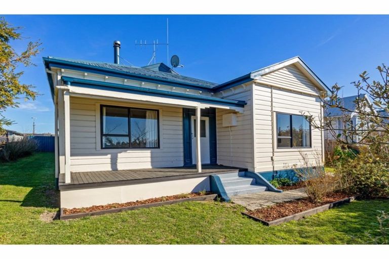 Photo of property in 32 Rathmore Street, West End, Timaru, 7910