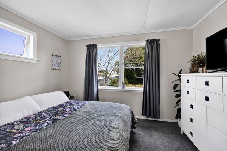 Photo of property in 42 Puriri Street, Hawera, 4610
