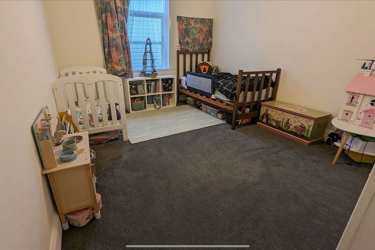 Photo of property in 123 Onepu Road, Lyall Bay, Wellington, 6022