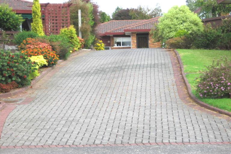 Photo of property in 33a Kirby Street, Glendene, Auckland, 0602