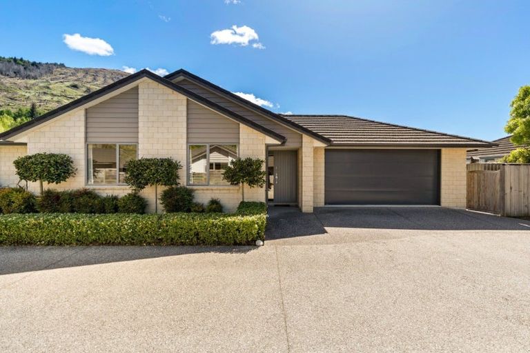 Photo of property in 4 Alluvial Court, Arthurs Point, Queenstown, 9371