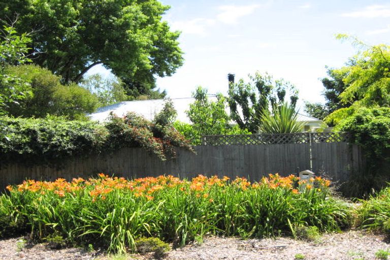 Photo of property in 15 Hawford Road, Opawa, Christchurch, 8023