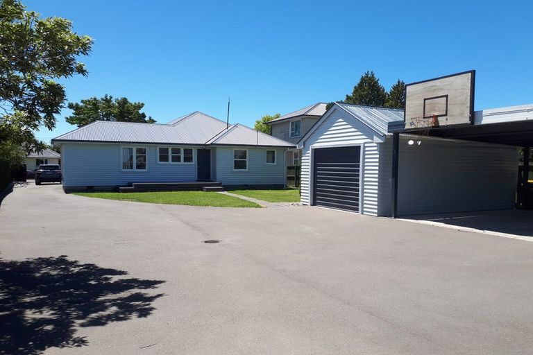 Photo of property in 16 Richards Avenue, Papanui, Christchurch, 8053