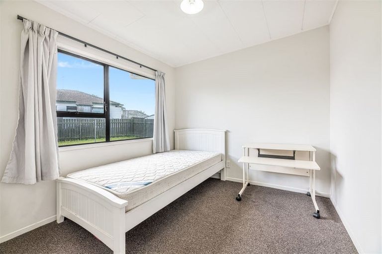 Photo of property in 213 Mahia Road, Wattle Downs, Auckland, 2103