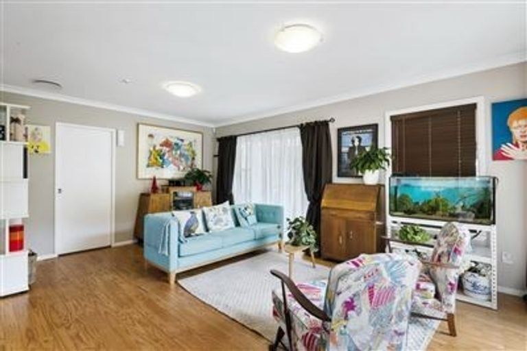 Photo of property in 35 Lynden Avenue, Hillcrest, Auckland, 0627