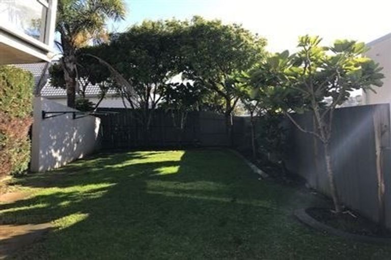 Photo of property in 1/27 Prospect Terrace, Milford, Auckland, 0620