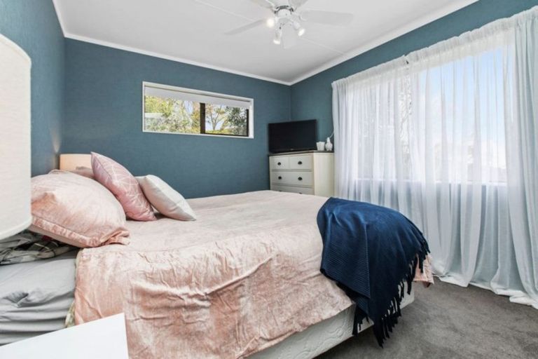 Photo of property in 66 Jonathon Street, Brookfield, Tauranga, 3110