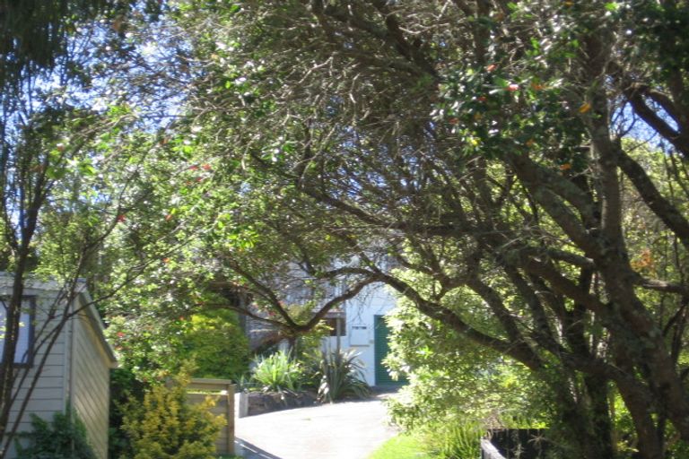 Photo of property in 1/59 Brigantine Drive, Beach Haven, Auckland, 0626