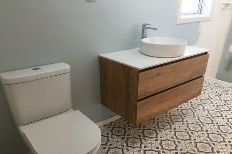 Photo of property in 20 Landon Avenue, Mangere East, Auckland, 2024