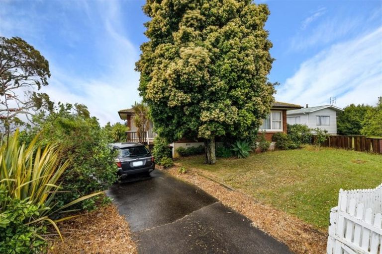 Photo of property in 36 Jade Avenue, Pakuranga Heights, Auckland, 2010