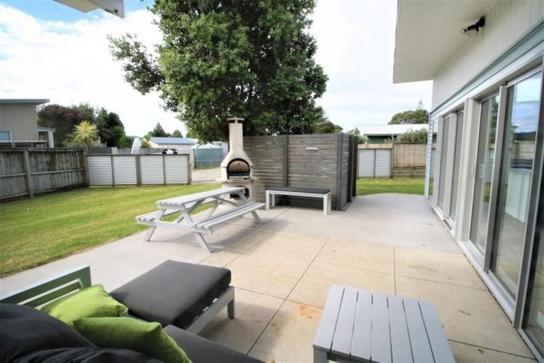 Photo of property in 44 Mako Avenue, Whiritoa, Whangamata, 3691