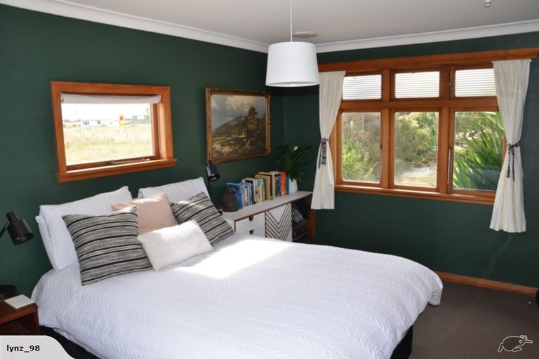 Photo of property in 30 Rongotea Road, Rongotea, Palmerston North, 4476