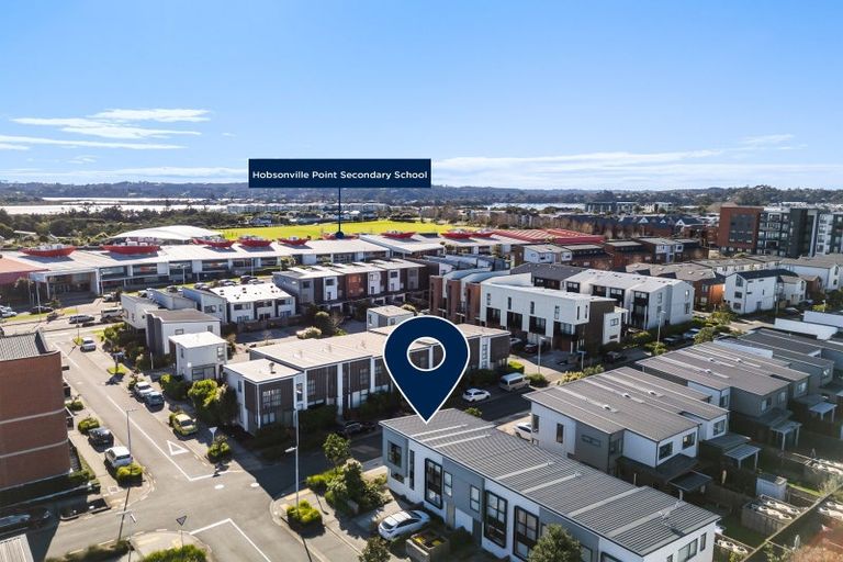 Photo of property in 60 Mapou Road, Hobsonville, Auckland, 0616