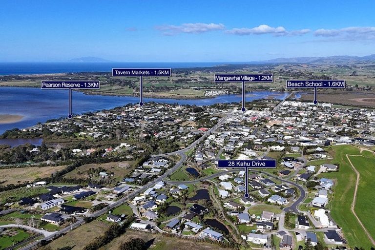 Photo of property in 28 Kahu Drive, Mangawhai, 0505