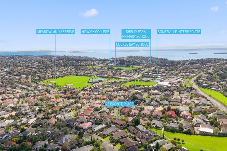 Photo of property in 25 Bronte Place, Somerville, Auckland, 2014