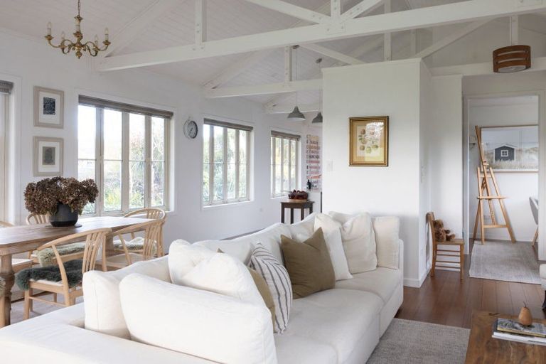 Photo of property in 32 Te Aute Road, Havelock North, 4130